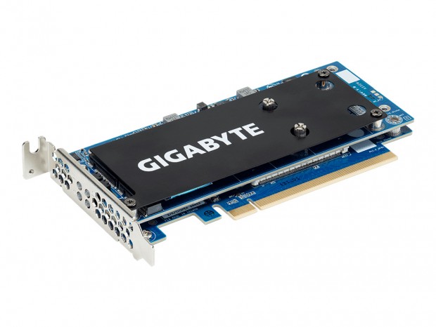 GIGABYTE、4枚のNVMe M.2 SSDを搭載できるロープロ対応PCIe変換カード「CMT4034」