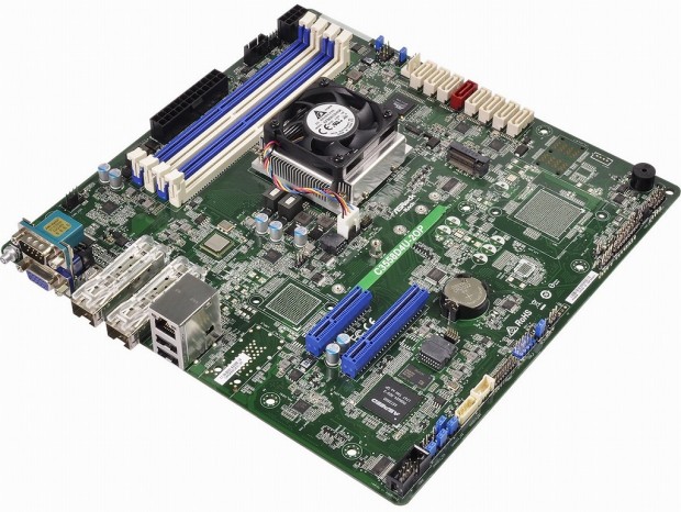 デュアル10G LANを搭載するMicroATXマザーボード、ASRock Rack「C3558D4U-2OP」