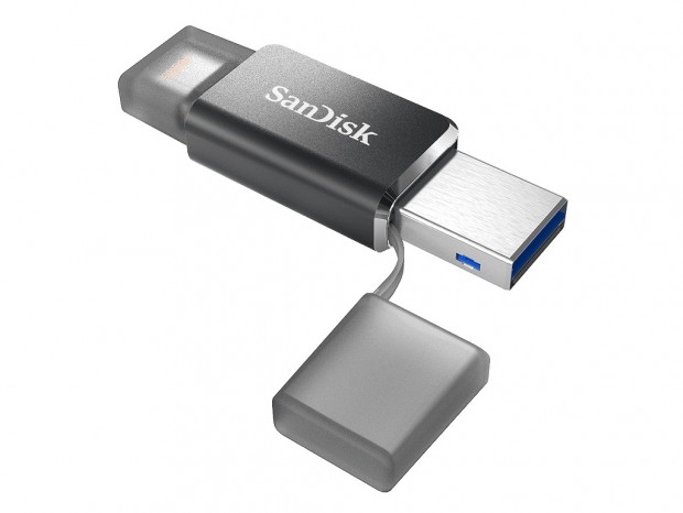 サンディスク、Lightning/USB3.0対応のフラッシュドライブ「iXpand Compact」出荷開始