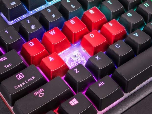 2種のCherry MX RGBスイッチを用意する、2機種展開のThermaltake「X1 RGB」シリーズ