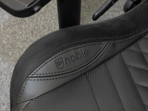 スタイルを選ばないゲーミングチェアの大本命 ドイツ Noblechairs を試す エルミタージュ秋葉原