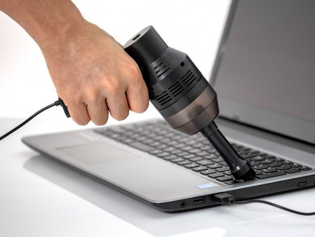 ノートPCやキーボードの掃除に便利な「USB接続式 卓上クリーナー」が上海問屋から