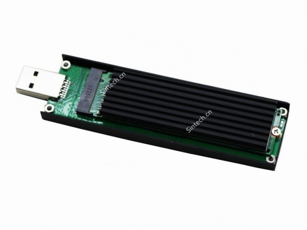 Sintech、NVMe SSDをUSBメモリとして使えるヒートシンク付きM.2アダプタを発売