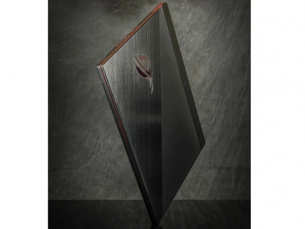 ASUS、GTX 1070搭載で厚さ14.95mmの超薄型ゲーミングノートPC「ROG Zephyrus S」