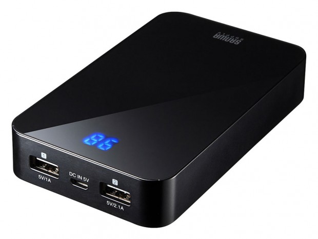 デジタル表示で残量と蓄電タイミングが把握できる13,000mAhのモバイルバッテリ