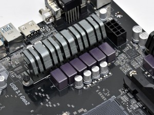 際立つコスパの第2世代Ryzen向けMicroATXマザーボード、ASRock「B450M