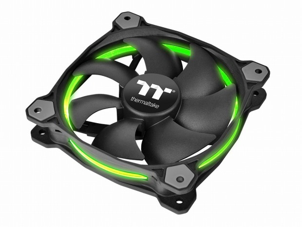 Thermaltake、マザーボードとイルミネーションを同期できるLEDファンセット発売