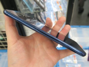 oppo_r17_akiba_1024x768g