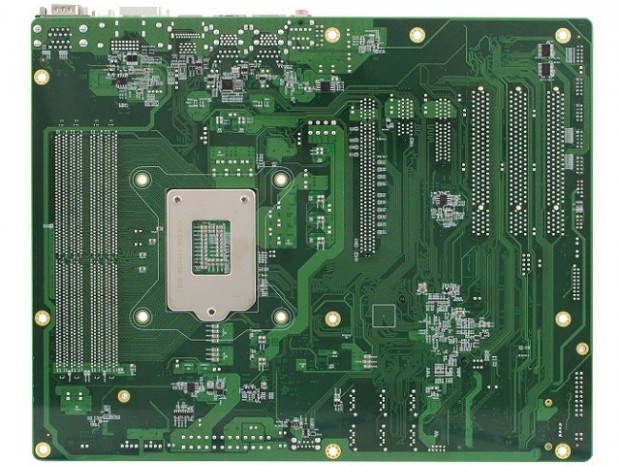 iBASE、3本のPCIスロットを搭載する第8世代Coreシリーズ対応マザーボード「MB995」