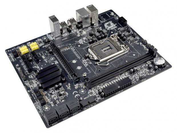 3Dヘッドホンアンプ搭載のMicroATXマザーボード「EVGA B360 Micro Gaming」