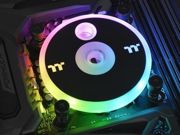 アドレサブルRGB LED対応の汎用ウォーターブロック、Thermaltake「Pacific W5」