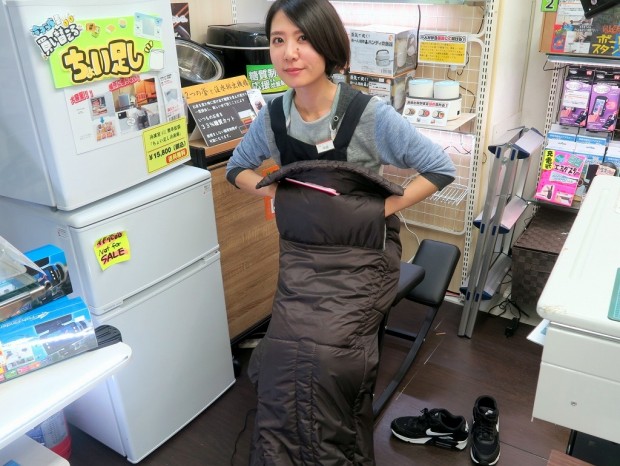 店長ナカジマのレアモノpickup もっと暖かくて しかも歩ける レベルアップした お一人様用こたつ でぬくぬく エルミタージュ秋葉原