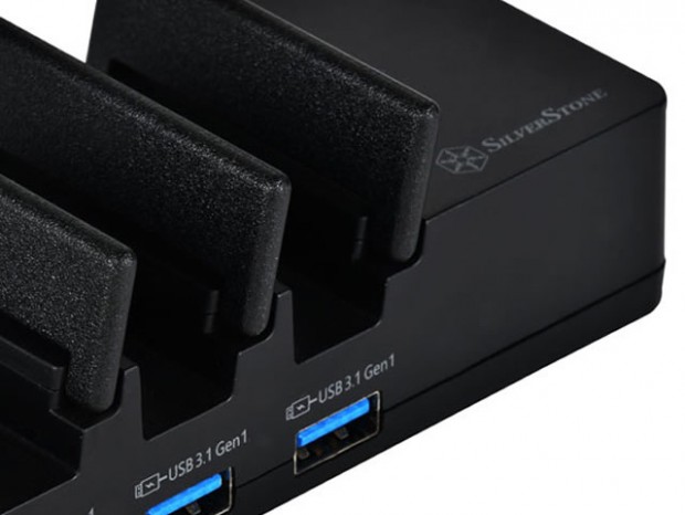 10基の5V/2.4A急速充電ポートを搭載する充電ステーションがSilverStoneから