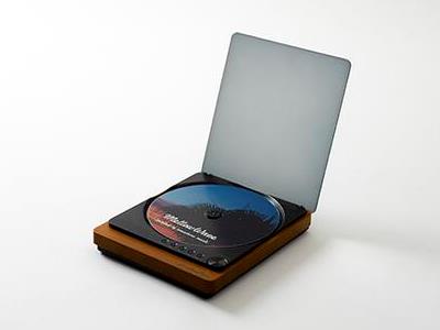 “過去のメディア”を再び楽しむ。ワイヤレス対応のCDプレイヤー「C.C.C.D.P.」が登場