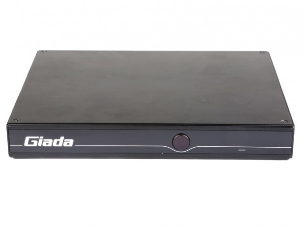 Giada、4Kの3画面表示に対応するWhiskey Lake搭載小型デスクトップPC「DD68」