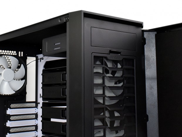 自作PC サーバーPC 16GB i7-7700K 水冷 Antec P101 これで全てが分かる。Antec「P101 Silent」徹底解説 - エルミタージュ