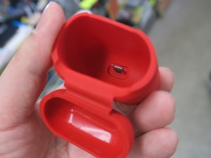 AirPods_qi_1024x768_1024x768e