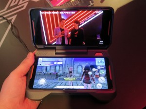 ROG_Phone_press_24_1024x768