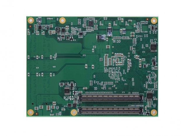 Axiomtek、最高16コア/32スレッドのXeon D-1500搭載COMe Type 7モジュール「CEM700」