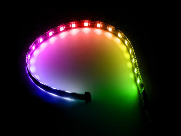 BitFenix製LEDストリップとLEDファン計4モデルの国内発売決定