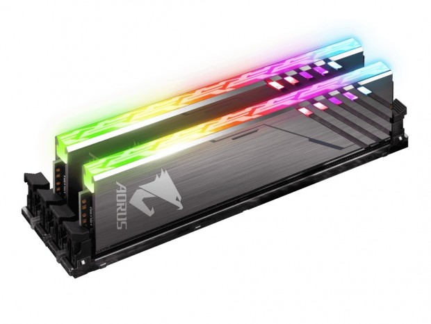 GIGABYTE、RGBメモリ「AORUS RGB Memory 3200MHz」に“ダミーモジュールなし”版