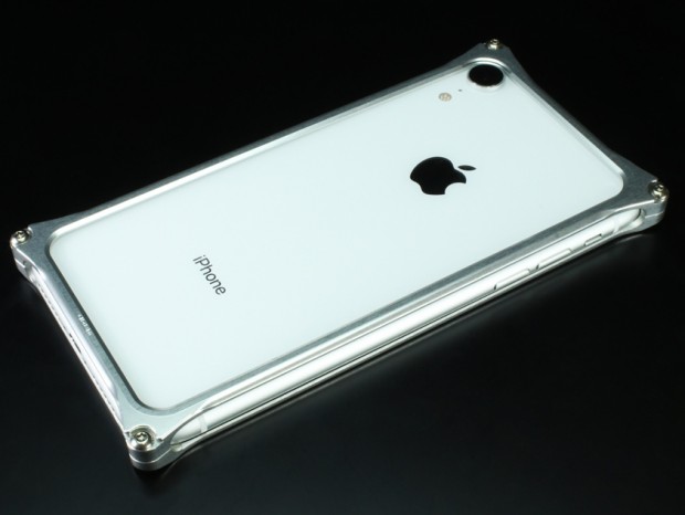 ギルドデザイン、iPhone XR対応のジュラルミン製「ソリッドバンパー」予約受付開始
