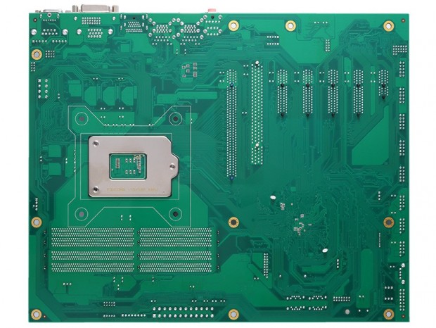 PCIなど7本の拡張スロットを搭載するCoffee Lake対応ATXマザー、Axiomtek「IMB520」
