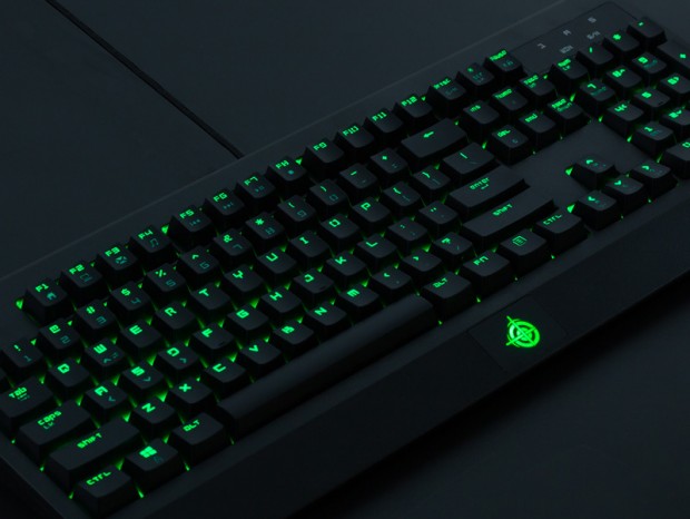 上海問屋、R○zerっぽい雰囲気のメカニカルキーボードを税抜4,500円で発売