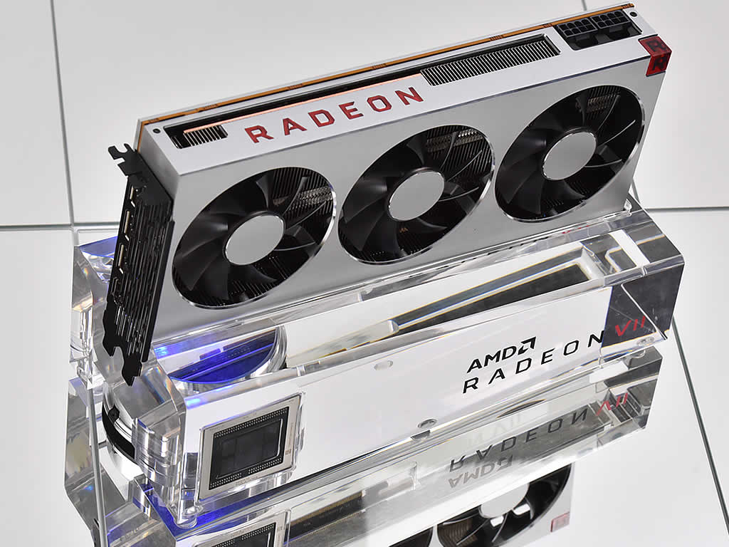 AMDの新ハイエンドグラフィックス「Radeon VII」ファースト 