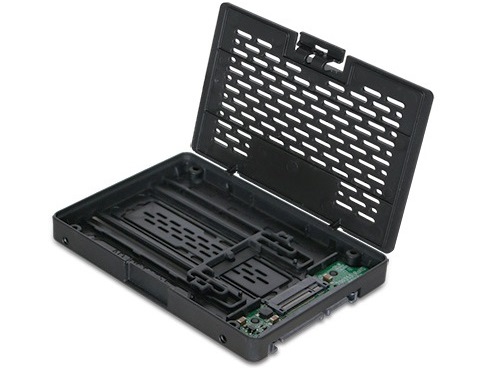 M.2 SSDを2.5インチドライブ化するツールレス変換ケース、ICYDOCK「EZConvert」