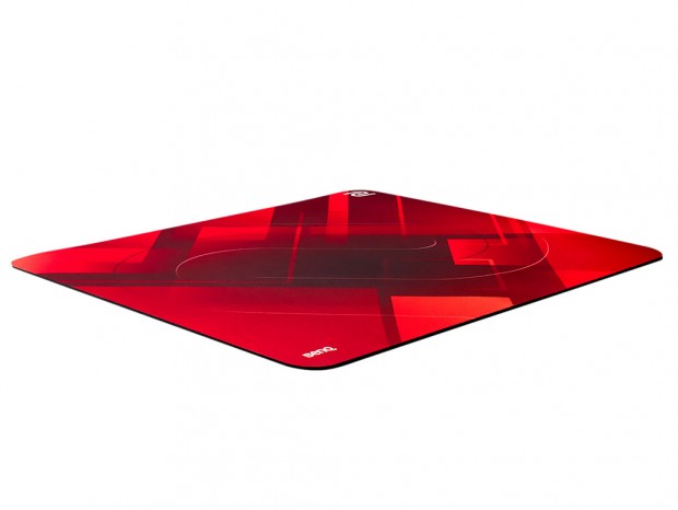 フルフラットラバーベース採用のゲーミングマウスパッド、ZOWIE「G-SR-SE red」