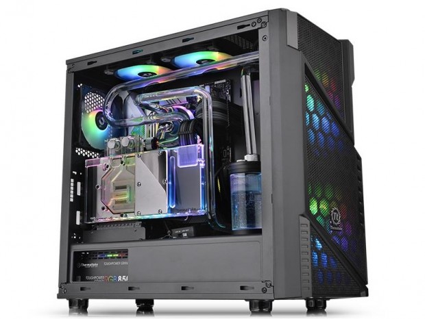 200mm ARGBファンを2基搭載するミドルタワー、Thermaltake「Commander C」シリーズ