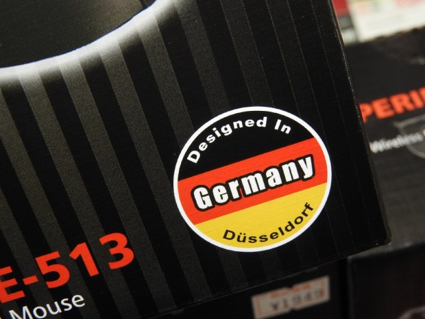 ドイツの入力デバイス専門メーカーが手掛けたリーズナブルな縦型エルゴデザインマウス エルミタージュ秋葉原