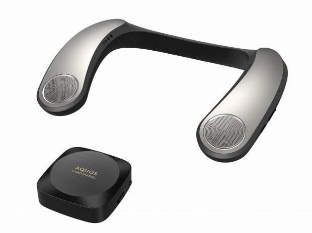 シャープ、迫力の重低音と振動が楽しめるネックスピーカー「AQUOS サウンドパートナー」