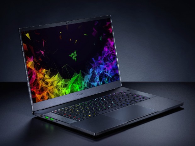 Razer Blade やさしけれ 15ゲーミングノート i7/RTX2080