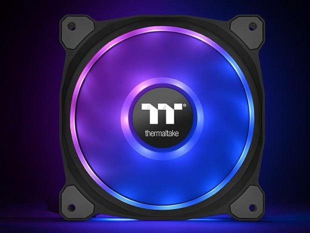 デュアルRGBリング搭載のラジエター向けファンセット、Thermaltake「Riing Duo 14」