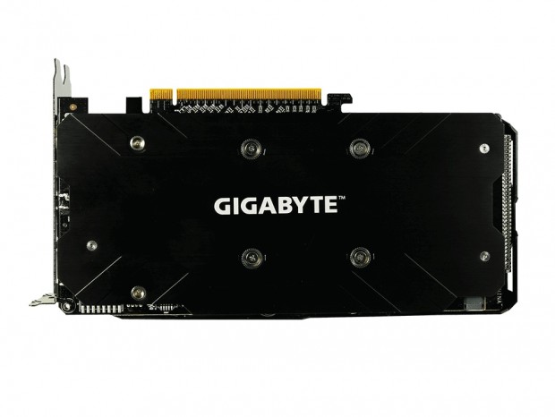 GIGABYTE、5画面同時出力に対応する「Radeon RX 590 GAMING 8G」