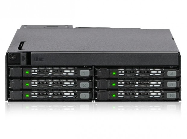 5インチベイに2.5インチ×6と光学ドライブを搭載できる、ICYDOCK「MB602SPO-B」