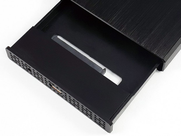 USB3.1 Gen.2対応の2.5インチSSDケース、アイネックス「HDE-11」発売