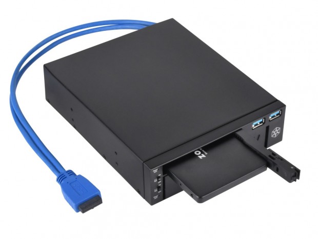 5.25インチベイをデュアルホットスワップベイ化するアダプタ、SilverStone「FP510」