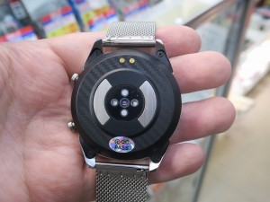 smartwatch190404_1024x768h