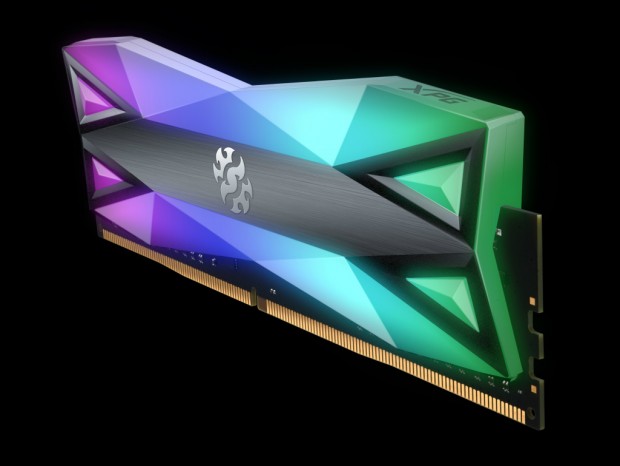 ダイヤモンドカットの大型イルミ搭載、ADATA「XPG SPECTRIX D60G DDR4」