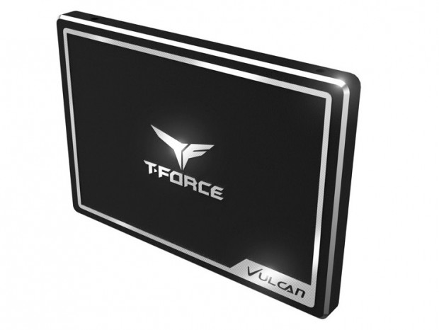 3D NANDフラッシュ採用の高速SATA3.0 SSD、Team「VULCAN SSD」シリーズ