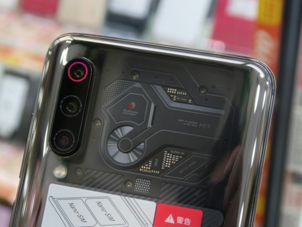 透明ボディの超ハイエンドスマホ Mi9 透明尊享版 が販売中 最上位は約8万円 エルミタージュ秋葉原