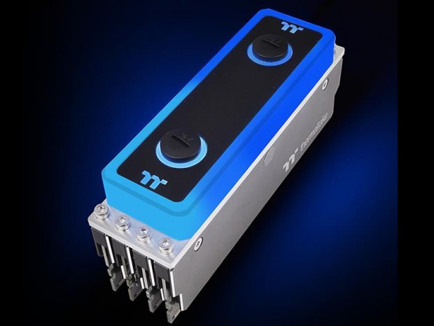 Thermaltake、ウォーターブロック付きDDR4オーバークロックメモリを国内発売