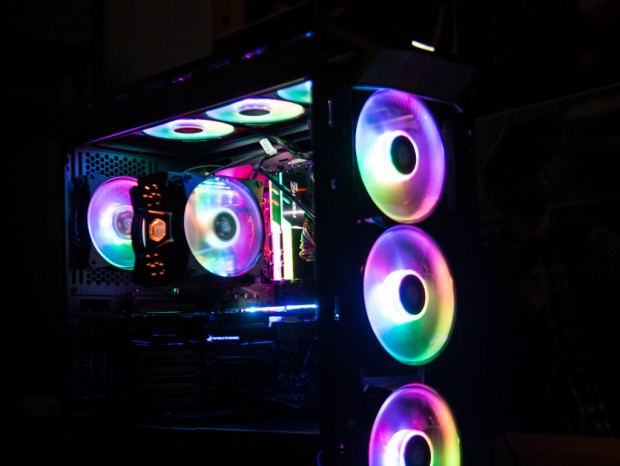 静音・高風量・高静圧なアドレサブルRGBファン2種がCooler Masterから