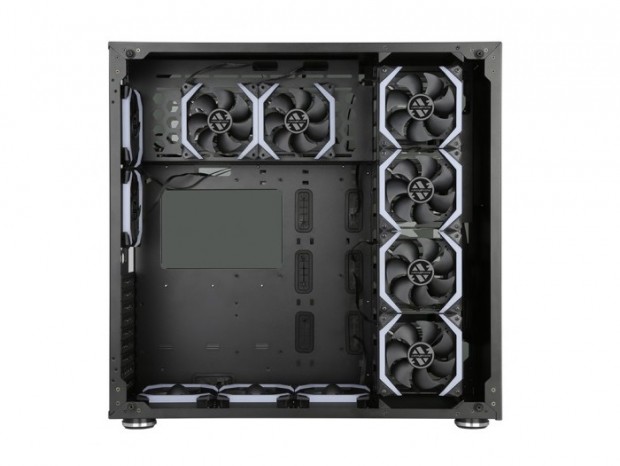 最大15ドライブ＆ファン11基に対応するフルタワー、X2「ABKONCORE RAMESSES 760」