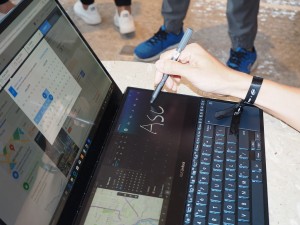comp_2019_0527_01_asus_1027x768_06