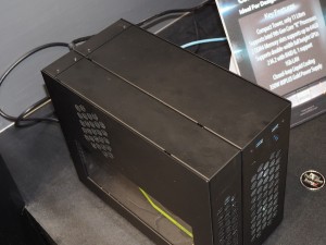 Compact_Workstation_1024x768d