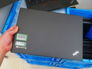x1carbon_190531_1024x768e